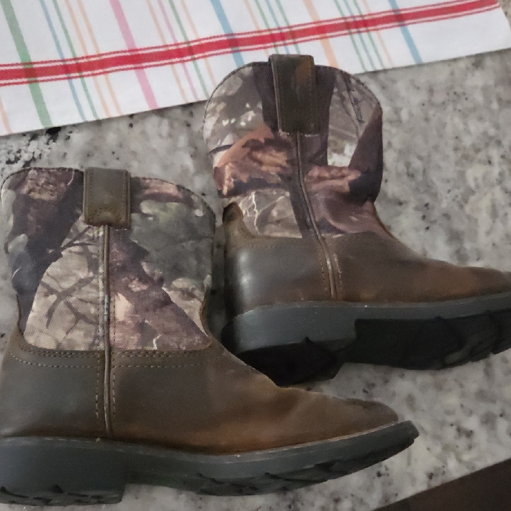 Ariat Kids Camouflage Boots